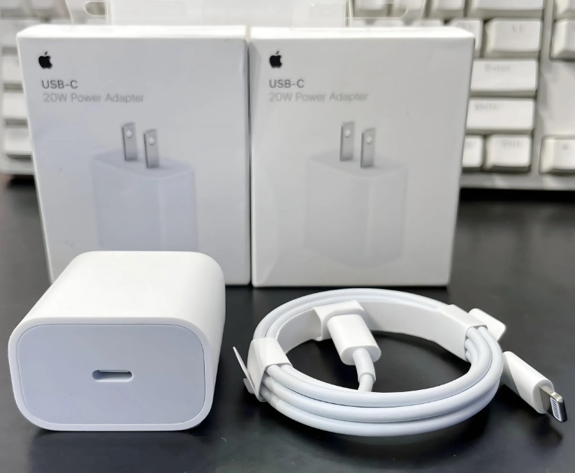 sac-iphone-co-dung-chung-duoc-khong-8